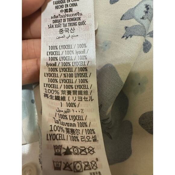 Disney Parks Lilo & Stitch Women Stitch Hibiscus Button Up Shirt Sz S Camp Shirt - Picture 10 of 10